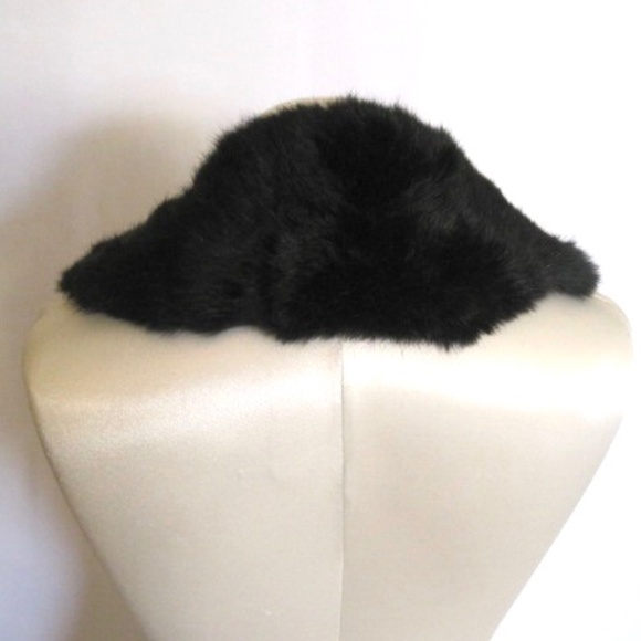Genuine Rabbit Fur Collar - Picture 2 of 5